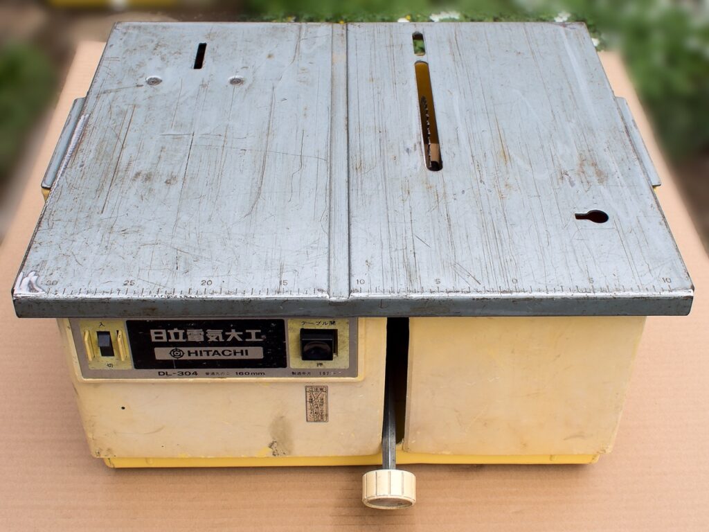 【中古電動具】★HITACHI/日立★日立電動大工 DL-304　ドリル　丸ノコ　かんな　サンダー　