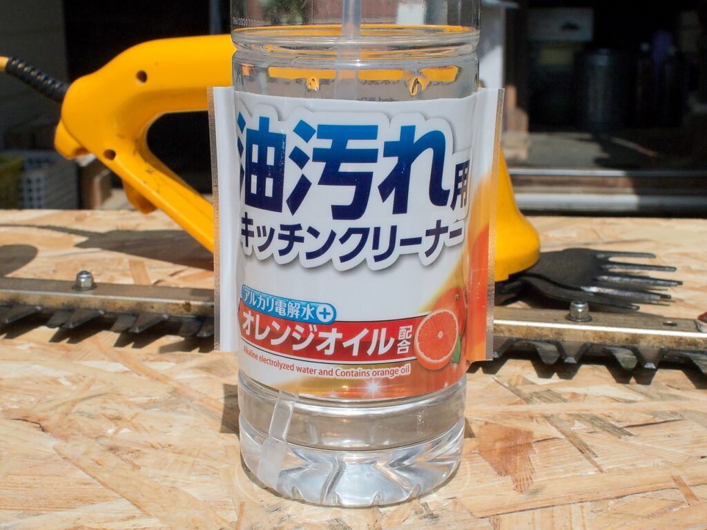 油汚れ用キッチンクリーナー